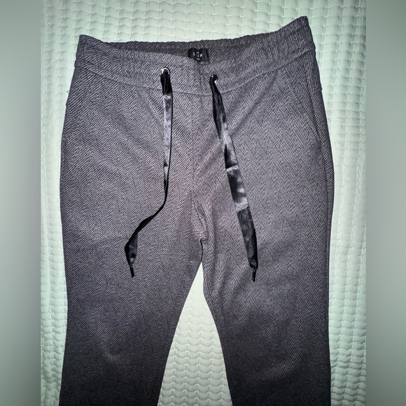 White House Black Market Slim Ankle Pants Herringbone Size 8Pull On Drawstring🖤🩶 - Picture 2 of 14